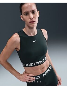 NWT Nike Women’s Pro Dri-Fit Crop Tank - Black